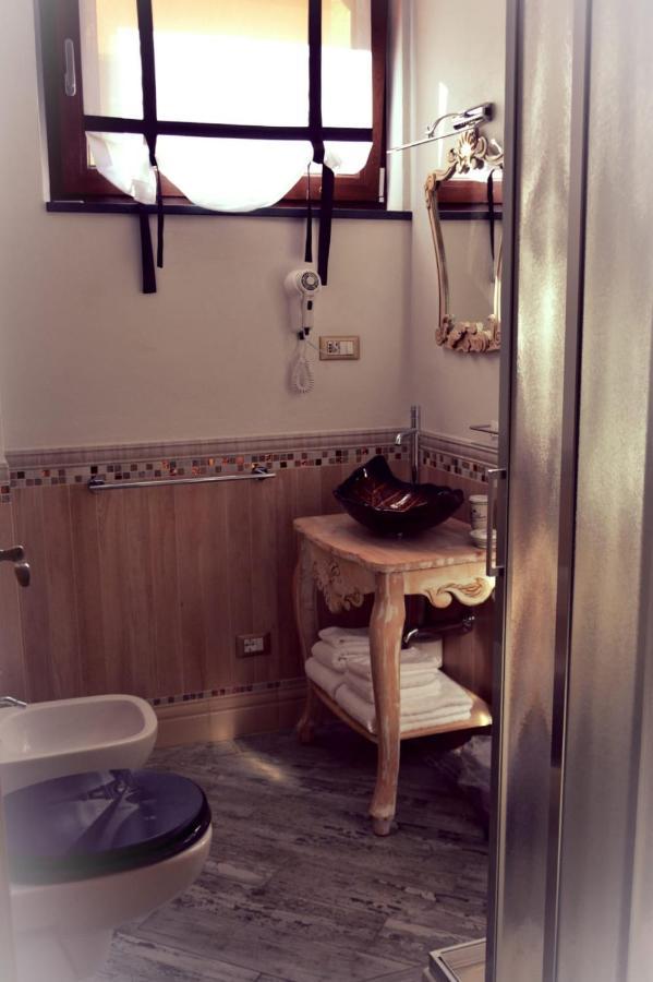 Amici Holiday B&B Di Bielak Aneta Izabela Vezzano Ligure Exteriör bild