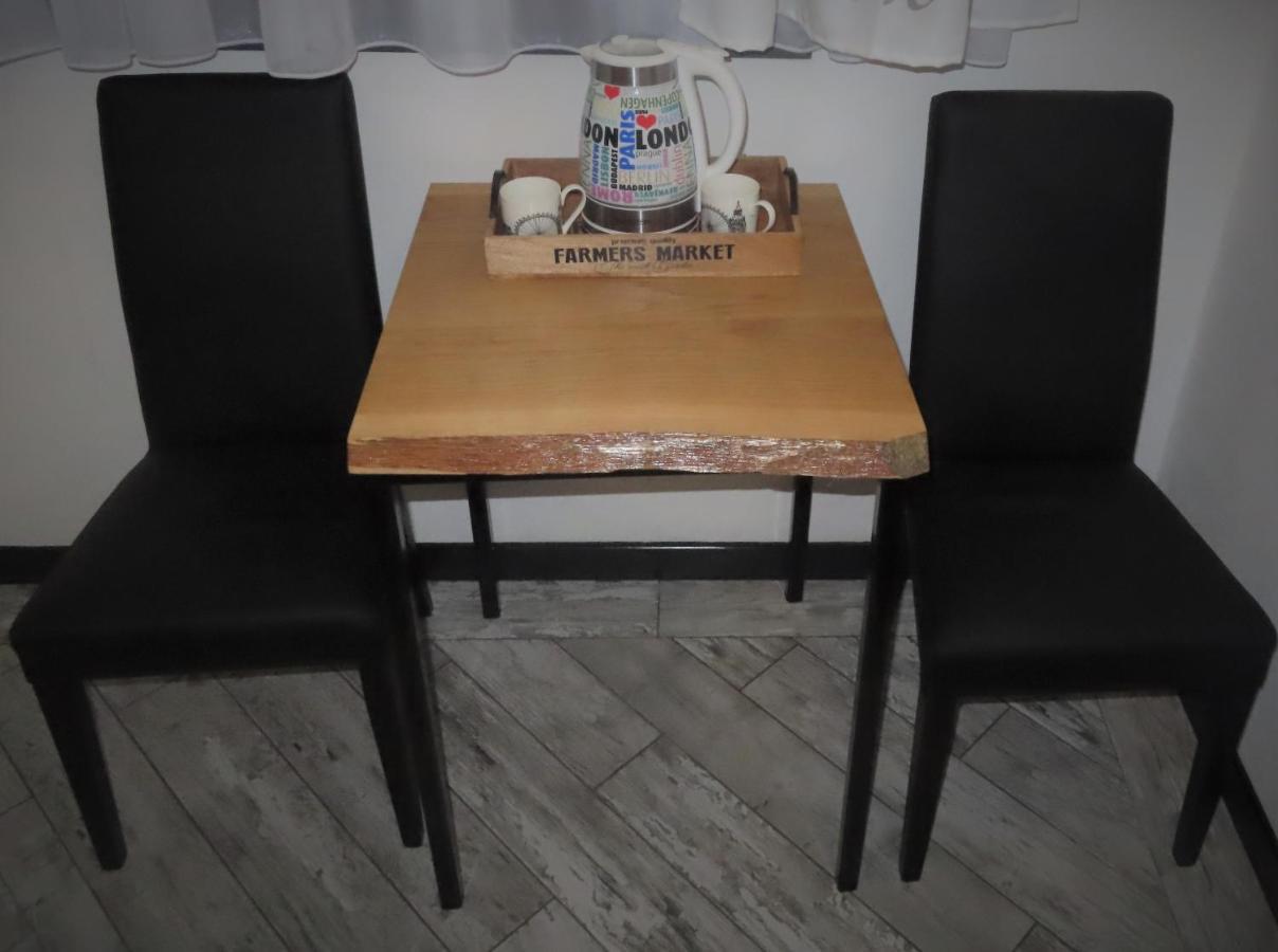 Amici Holiday B&B Di Bielak Aneta Izabela Vezzano Ligure Exteriör bild